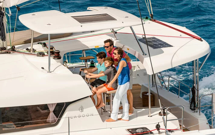 Lagoon 42 - 4 + 1 cab.