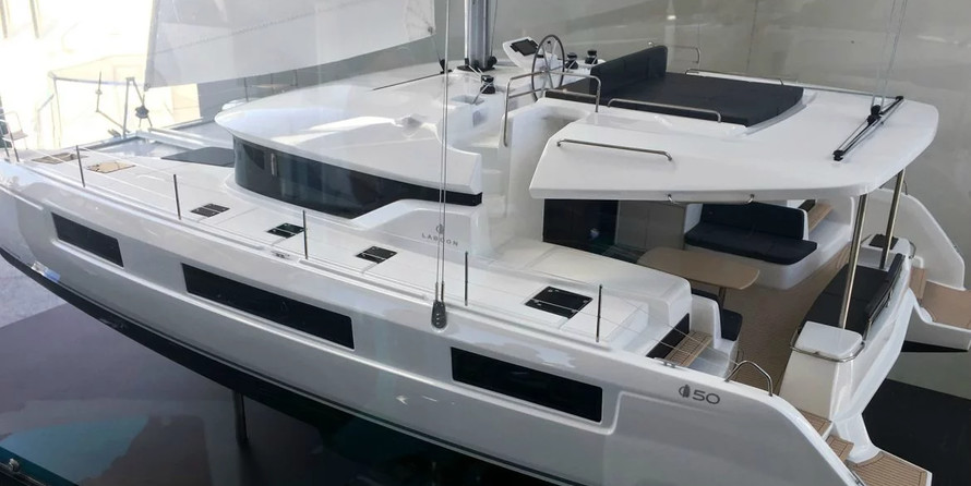 Lagoon 50