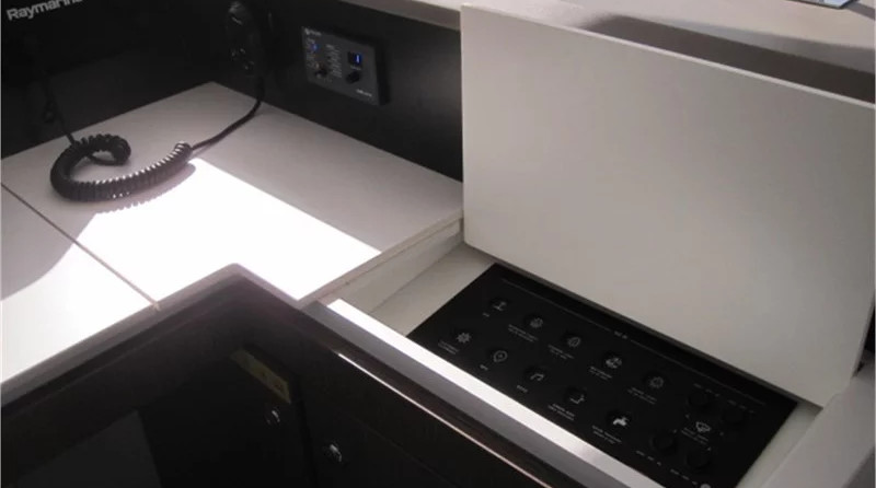 Bali 4.3 (4+2Cab)