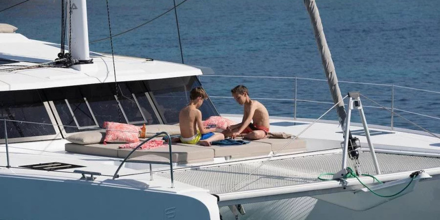Fountaine Pajot Saona 47