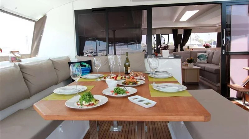 Fountaine Pajot Saba 50