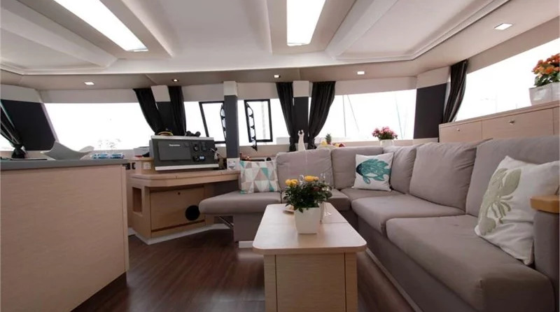 Fountaine Pajot Saba 50