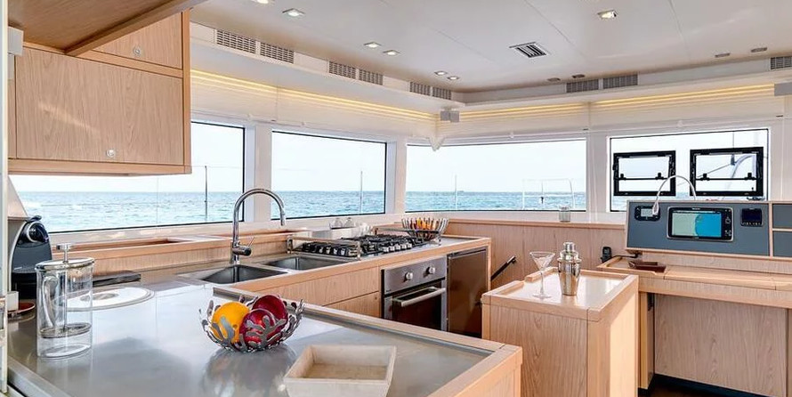 Lagoon 52