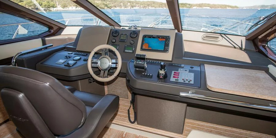 Azimut 60