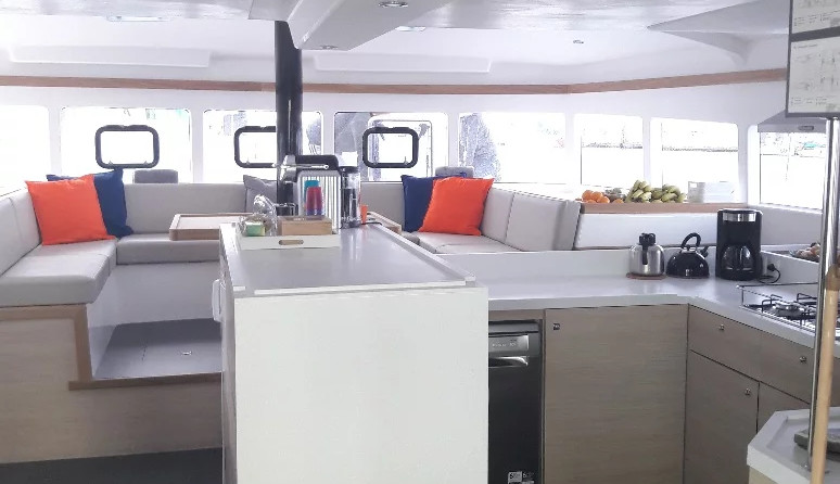 Catlante 720 - incl. crew &amp; full board