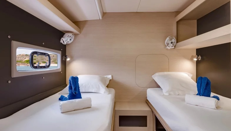 Catlante 720 - incl. crew &amp; full board