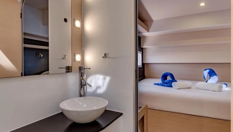 Catlante 720 - incl. crew &amp; full board