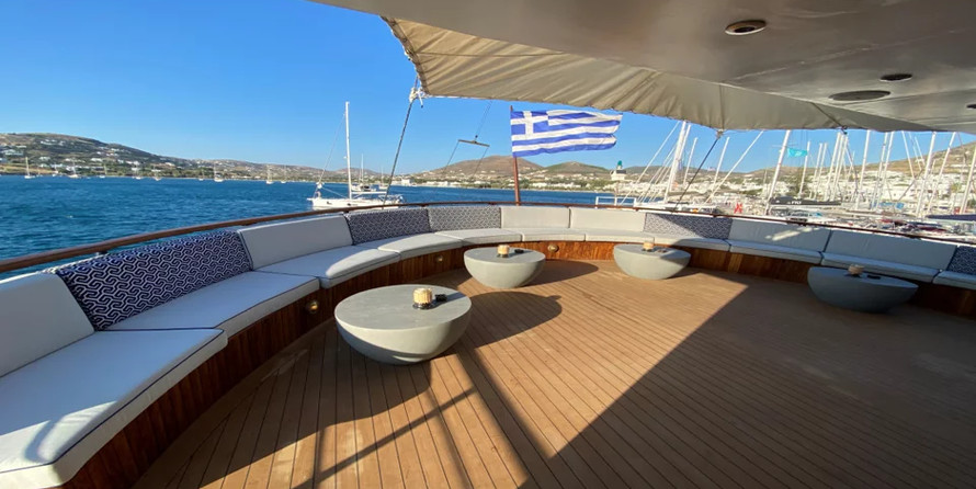 Motor sailer
