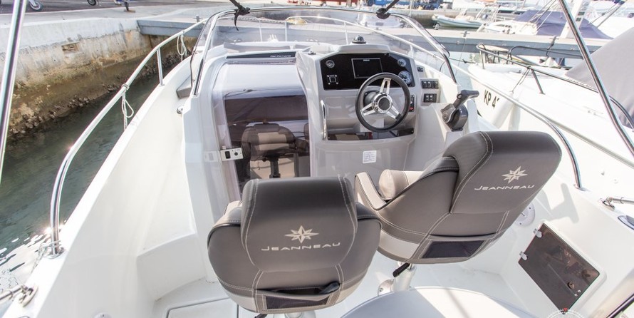 Jeanneau Cap Camarat 7.5 WA