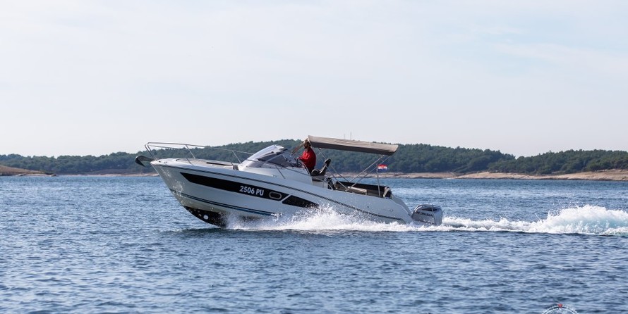 Jeanneau Cap Camarat 9.0 WA