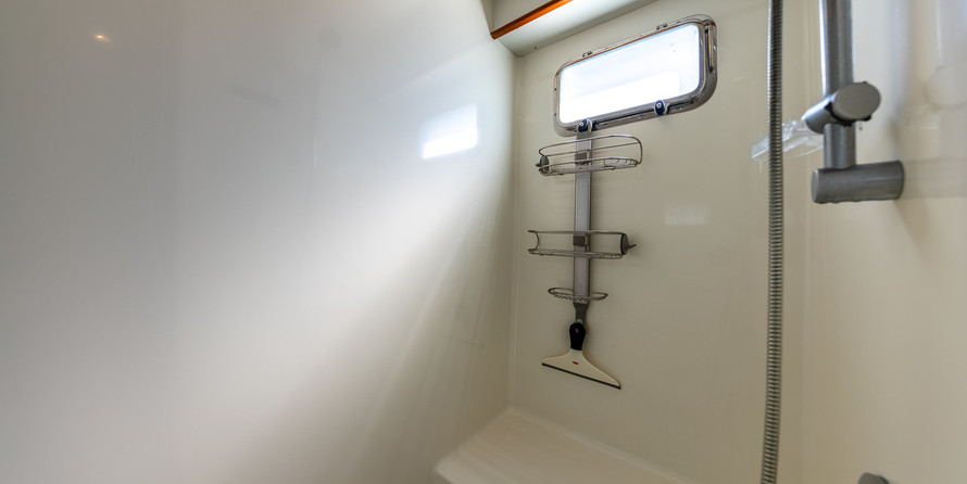 Outer reef yachts lrc cockpit motor yacht