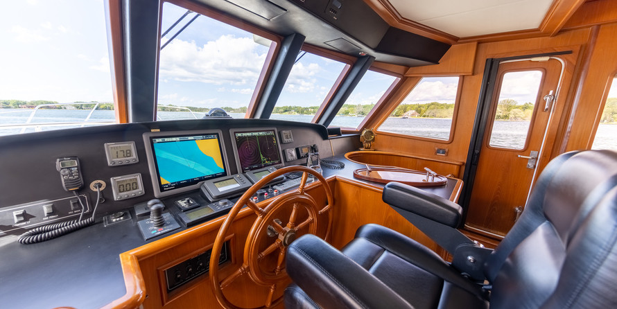Outer reef yachts lrc cockpit motor yacht
