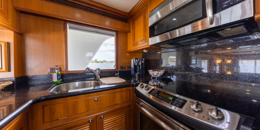 Outer reef yachts lrc cockpit motor yacht