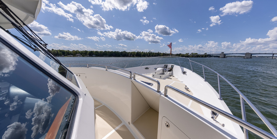 Outer reef yachts lrc cockpit motor yacht