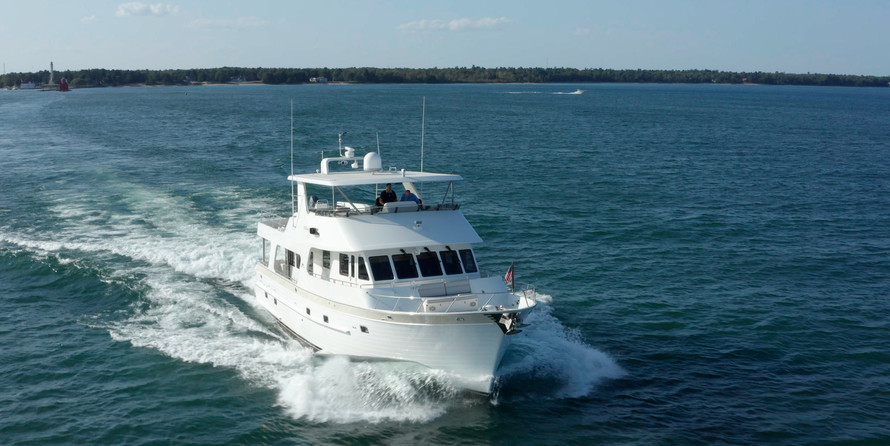 Outer reef yachts lrc cockpit motor yacht
