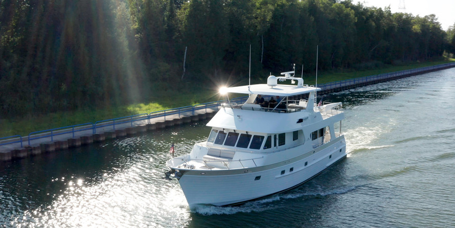 Outer reef yachts lrc cockpit motor yacht