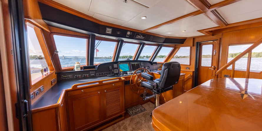 Outer reef yachts lrc cockpit motor yacht