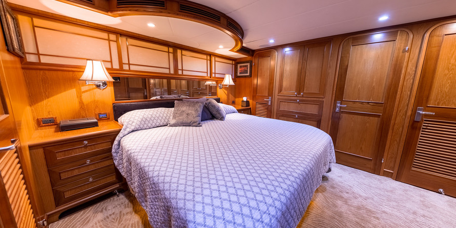 Outer reef yachts lrc cockpit motor yacht