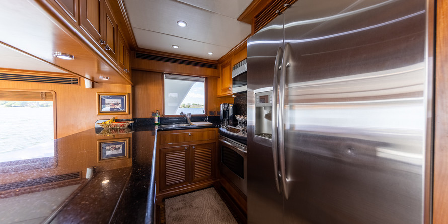 Outer reef yachts lrc cockpit motor yacht