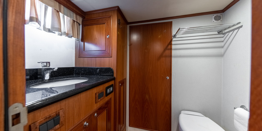 Outer reef yachts lrc cockpit motor yacht