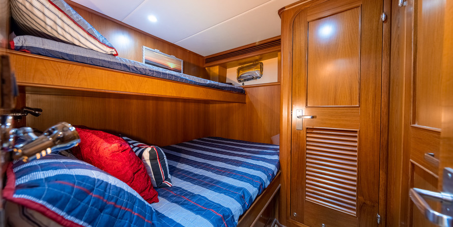 Outer reef yachts lrc cockpit motor yacht