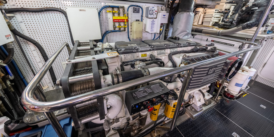 Outer reef yachts lrc cockpit motor yacht