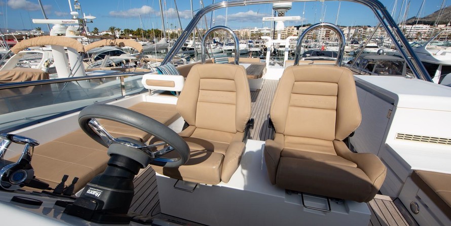 Fairline Squadron 65