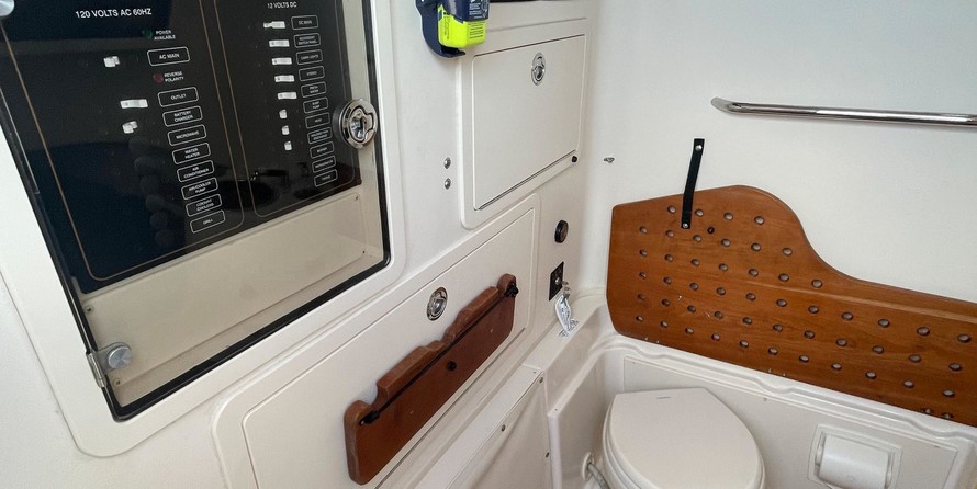 Grady-White Canyon 336