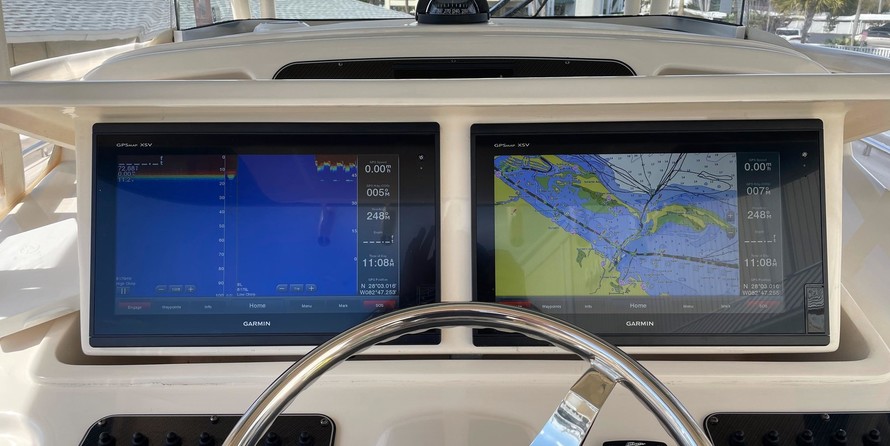 Grady-White Canyon 336