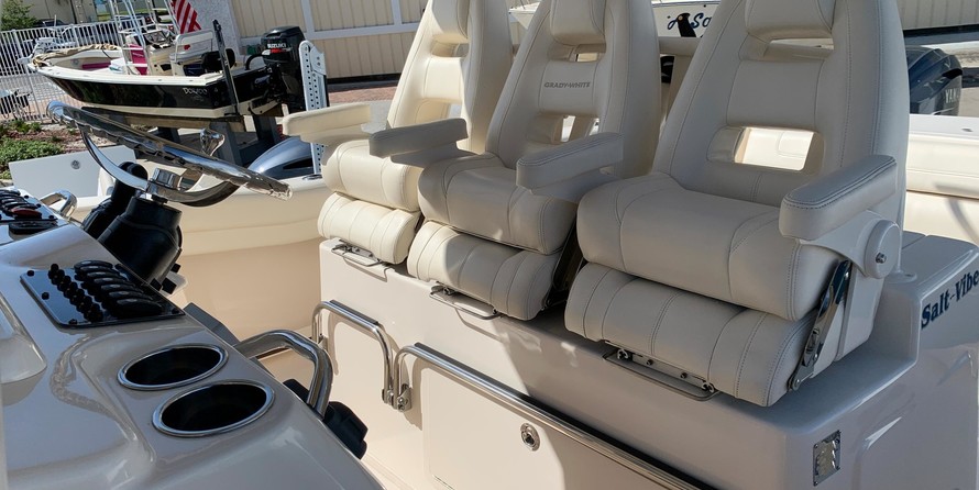 Grady-White Canyon 336