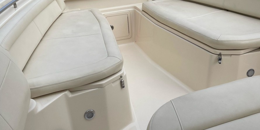 Grady-White Canyon 336