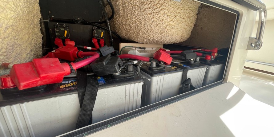 Grady-White Canyon 336