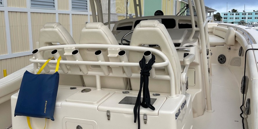 Grady-White Canyon 336