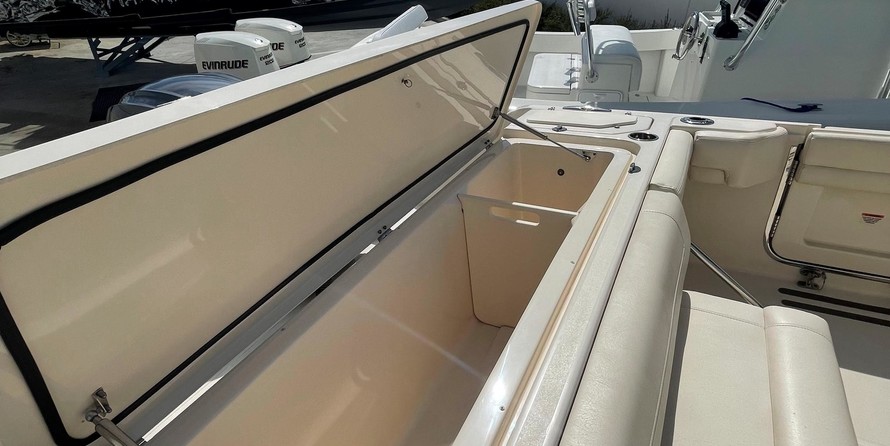 Grady-White Canyon 336