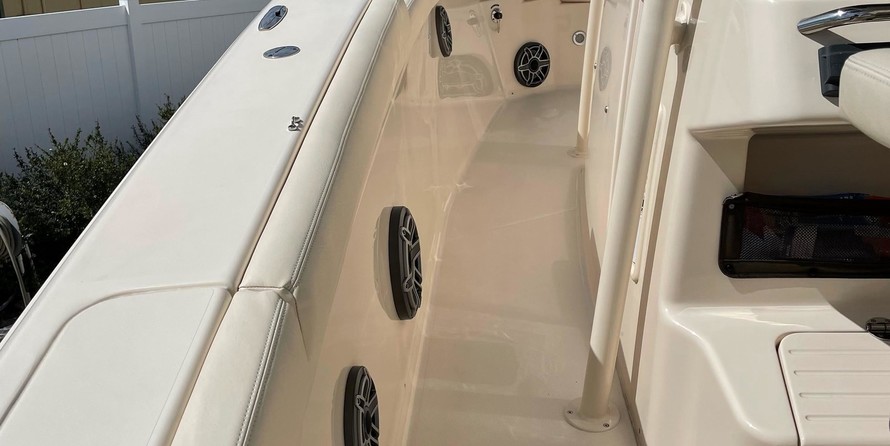 Grady-White Canyon 336