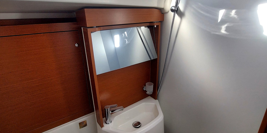 Oceanis 51.1