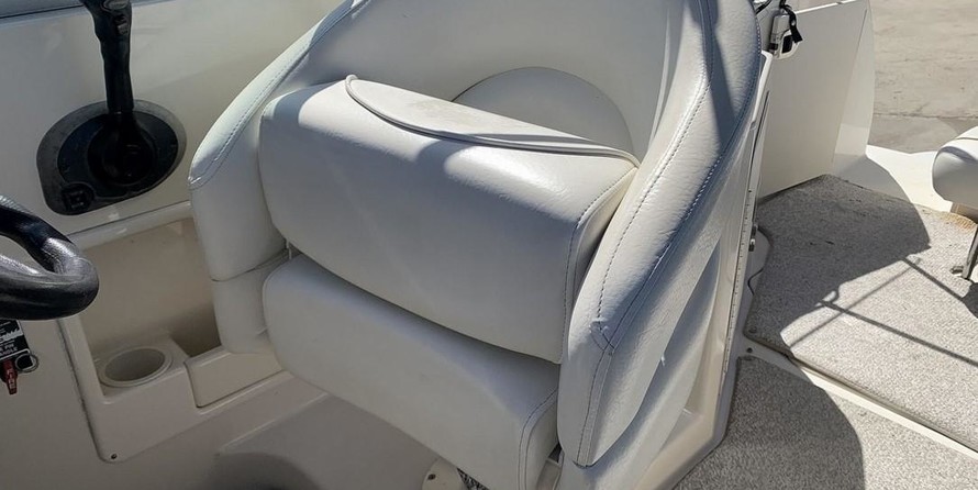 Sea Ray 240 Sundancer