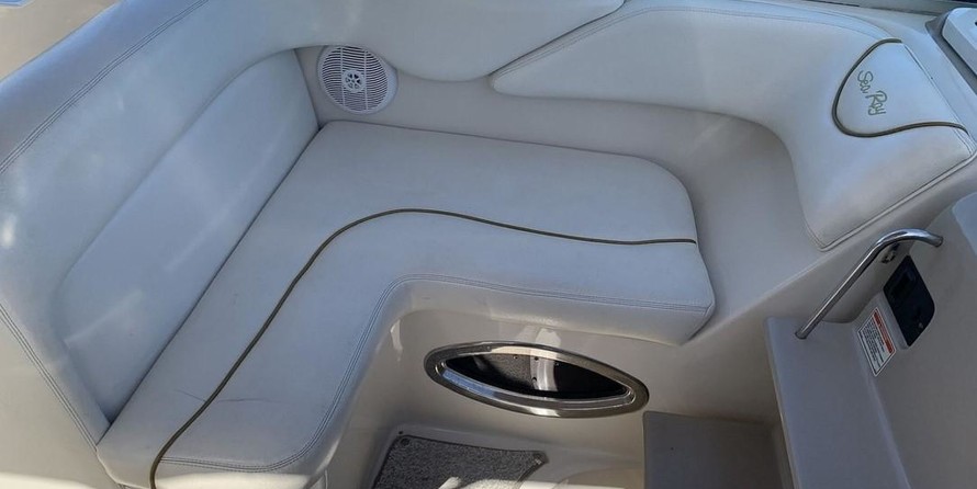 Sea Ray 240 Sundancer