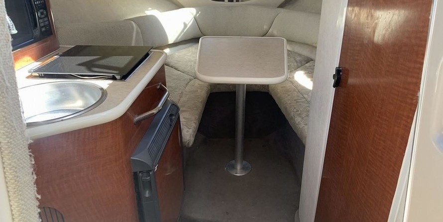 Sea Ray 240 Sundancer