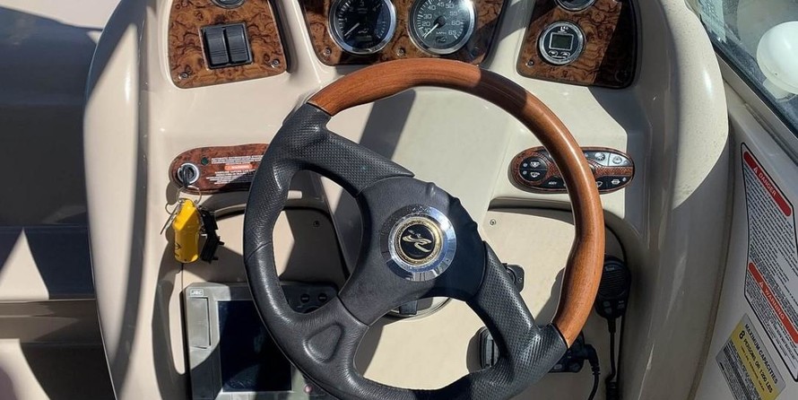 Sea Ray 240 Sundancer