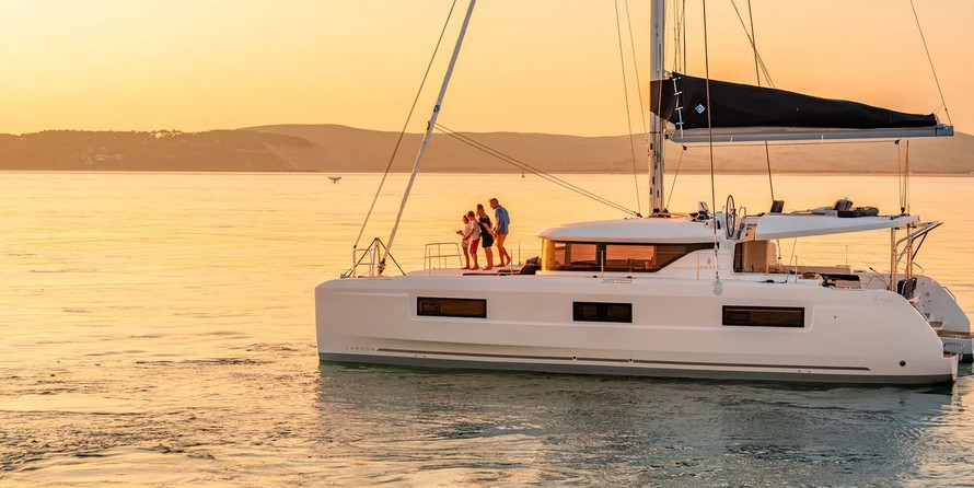 Lagoon 46 - 4 + 2 cab.
