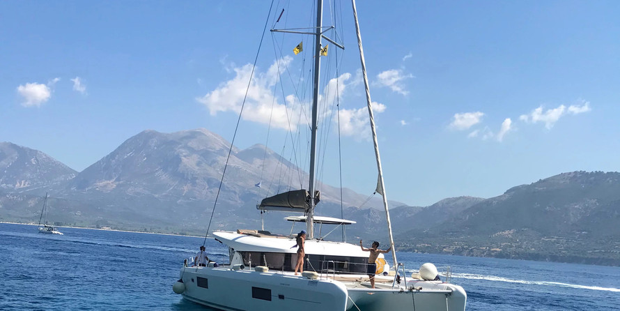 Lagoon 42