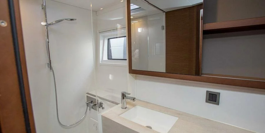 Lagoon 46 - 4 + 2 cab.