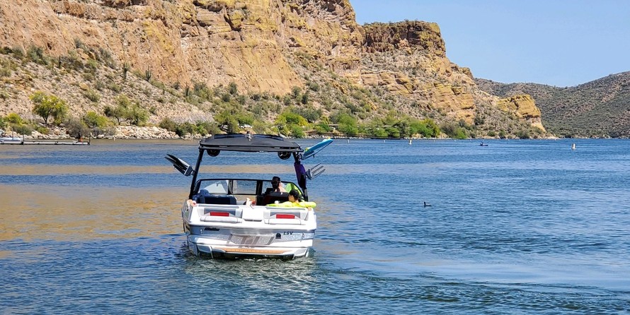 Malibu Wakesetter 25 LSV