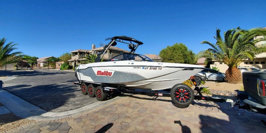 Malibu Wakesetter 25 LSV