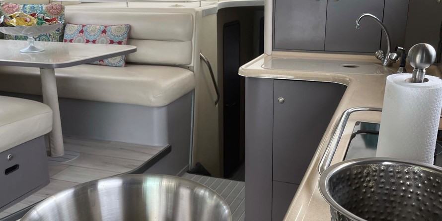 Sea ray sedan bridge