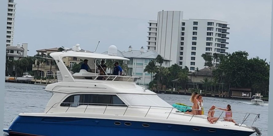 Sea ray sedan bridge