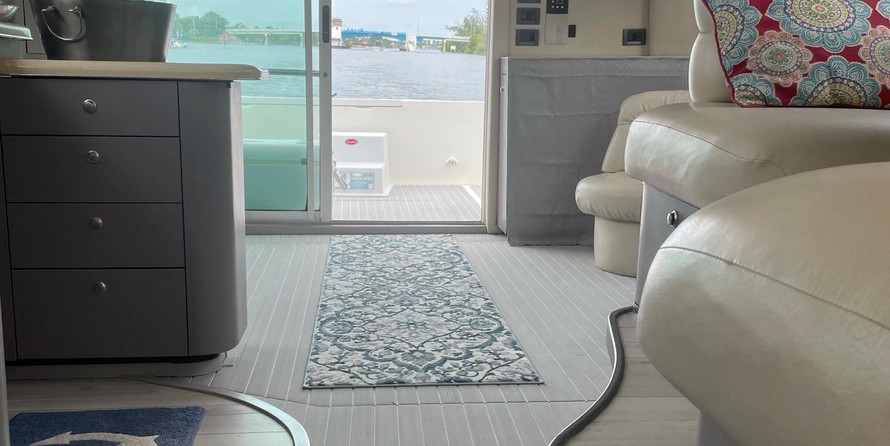 Sea ray sedan bridge