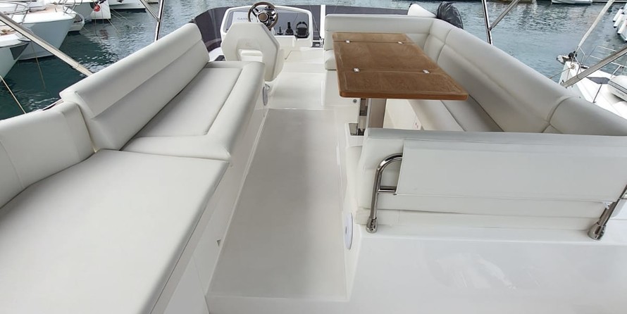 Beneteau Monte Carlo 52
