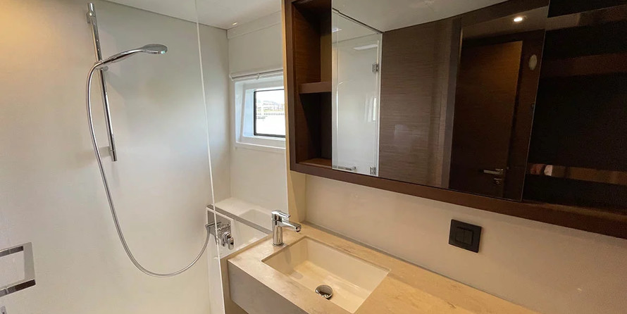 Lagoon 46 - 4 + 2 cab.